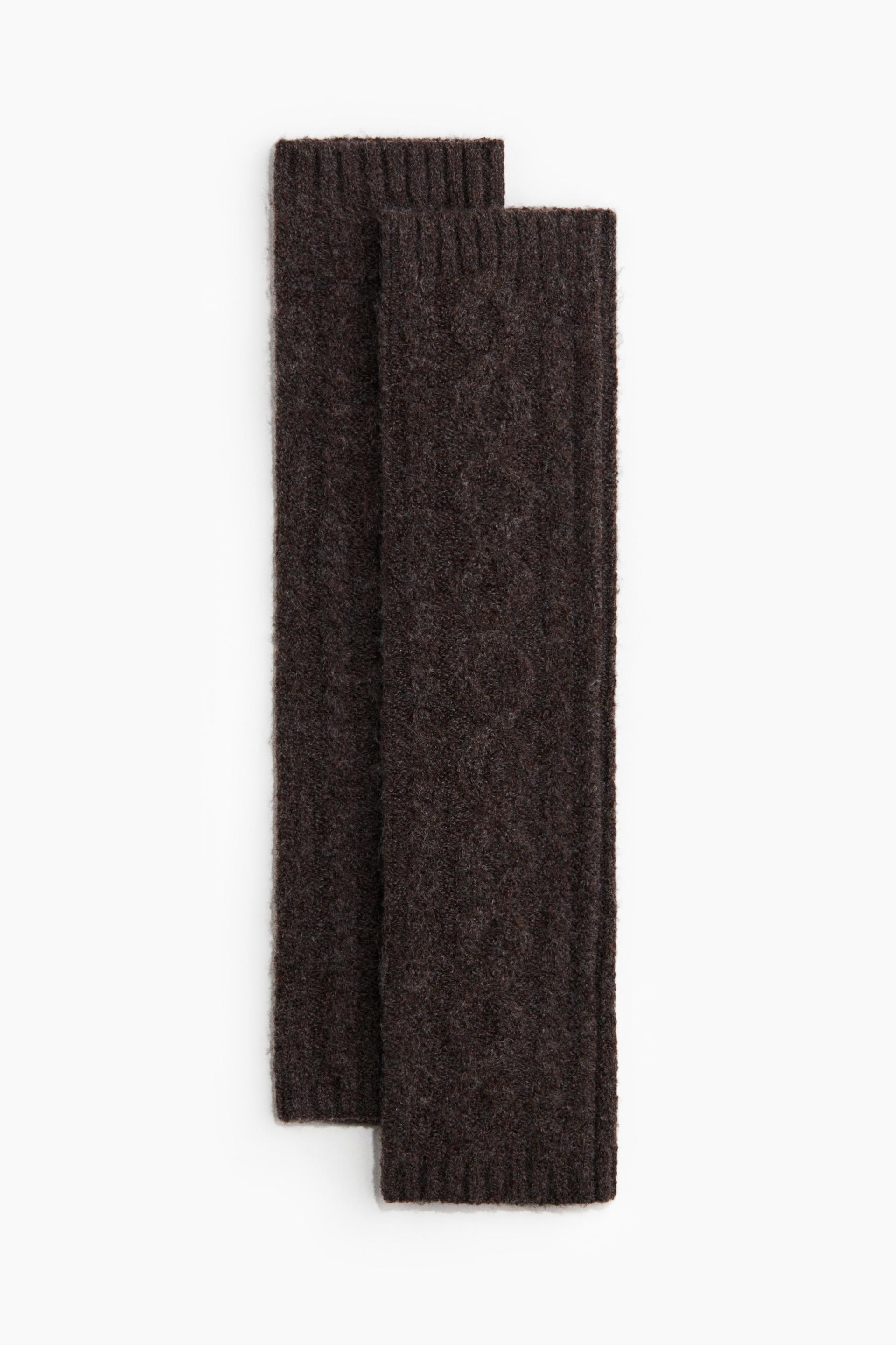 cable-knit leg warmers