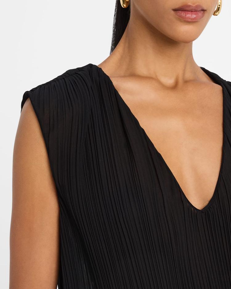 calyssa flowy v-neck top