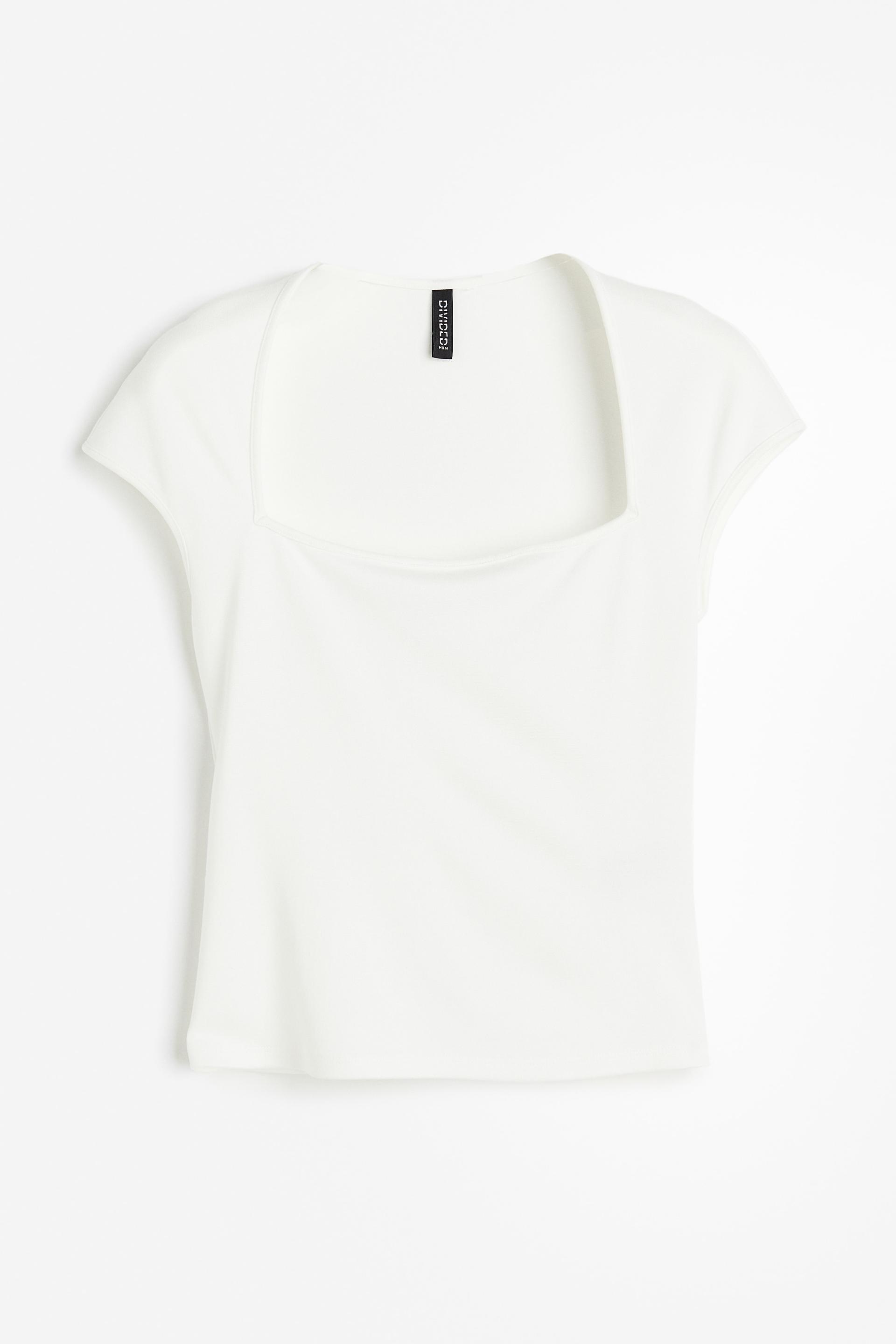 cap-sleeved top