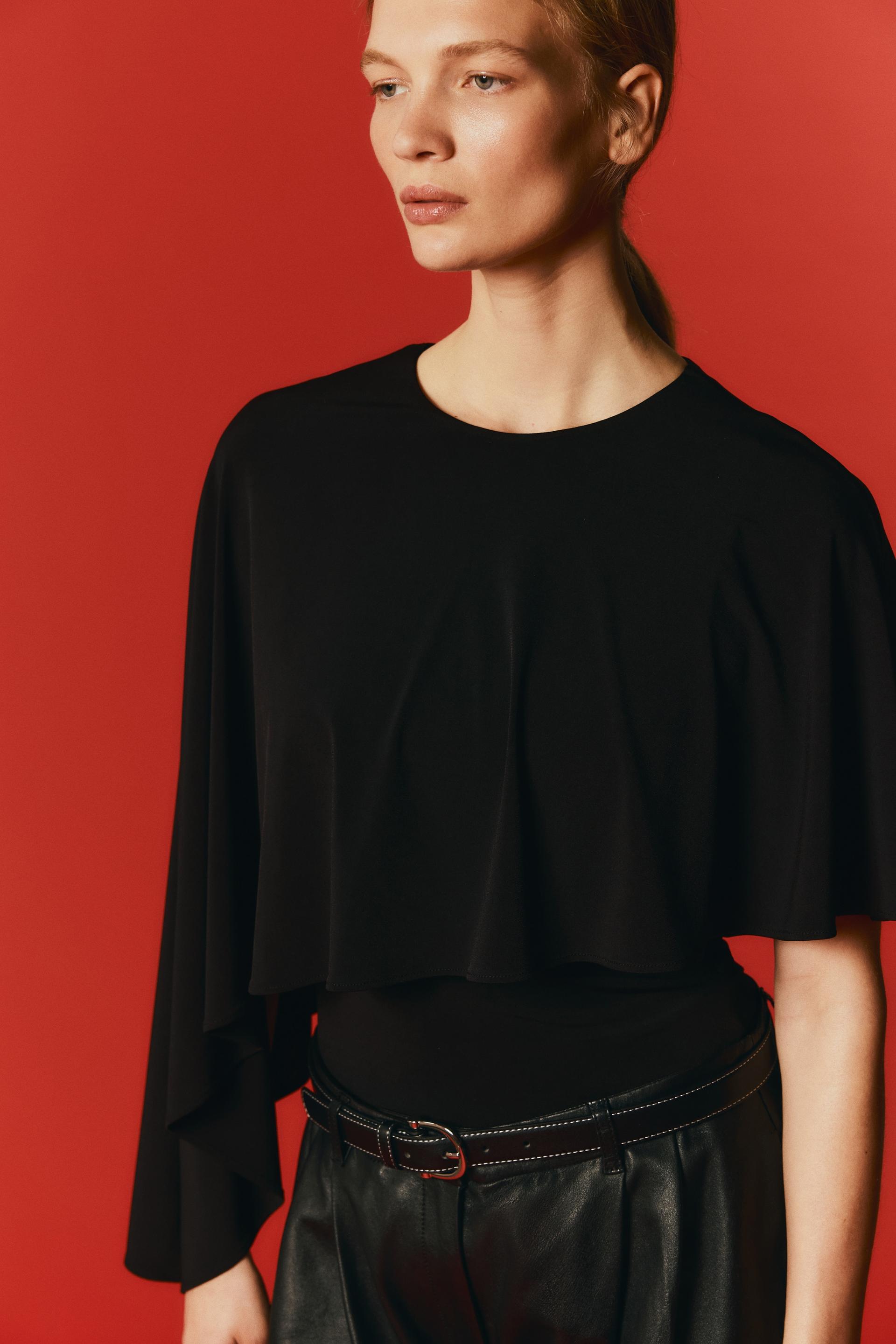 cape-detail top