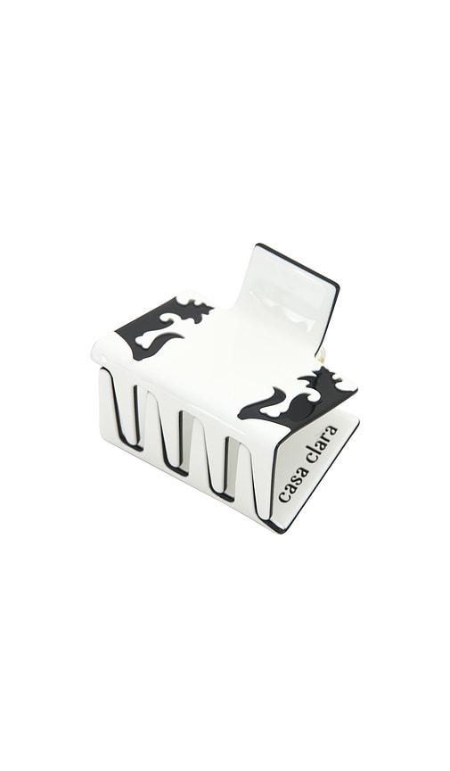 casa clara pia hair clip in black,white.