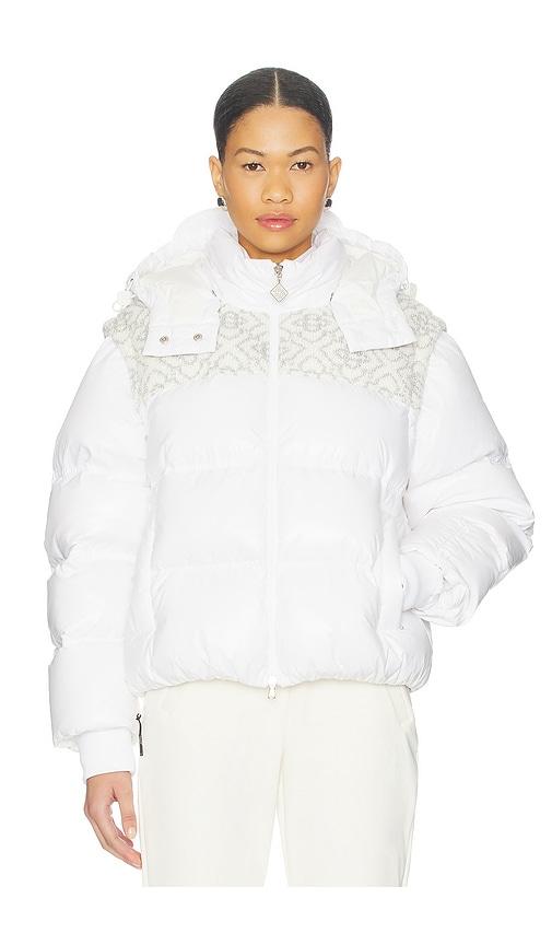 casablanca puffer with removable sleeves in white.