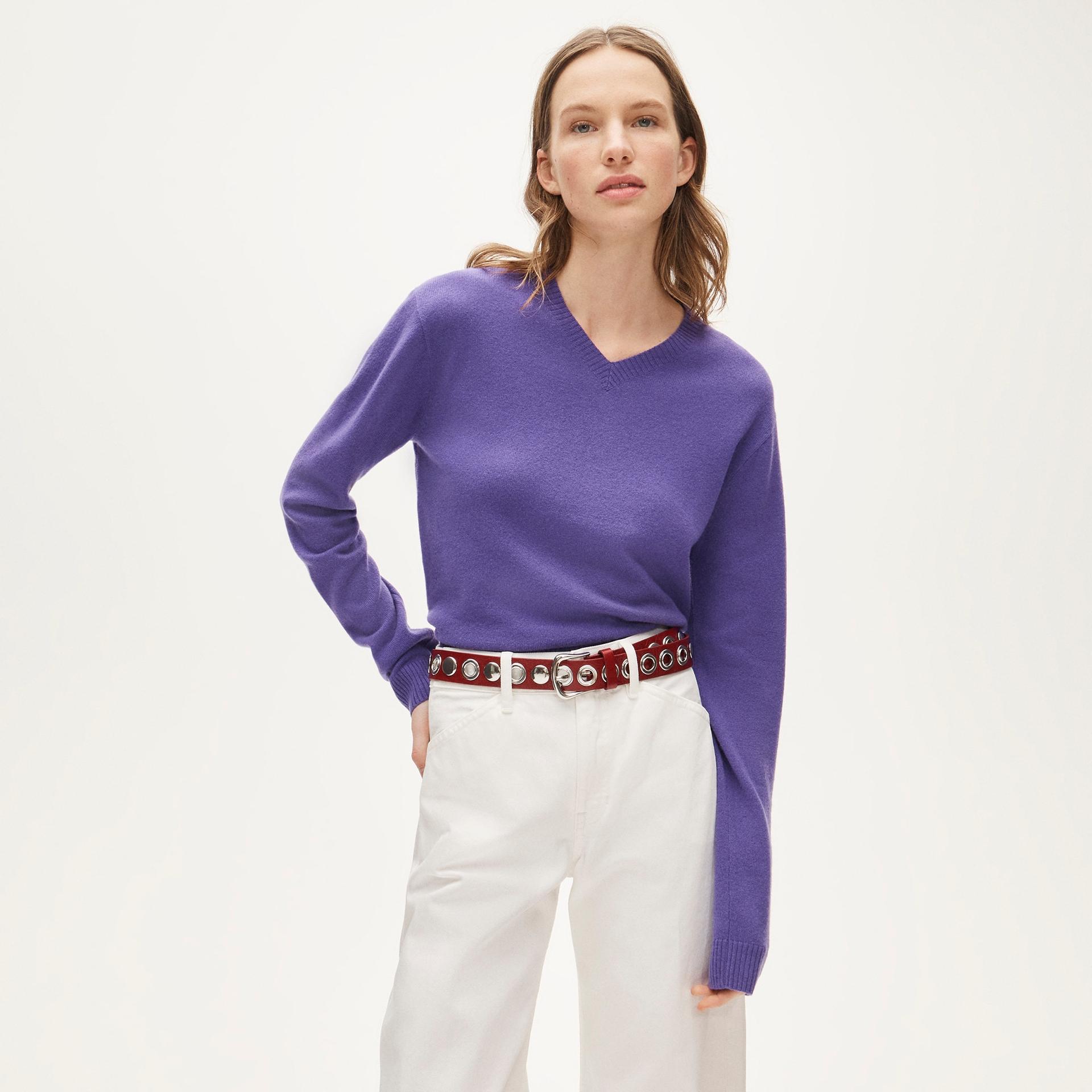 cashmere high v-neck sweater in stripe