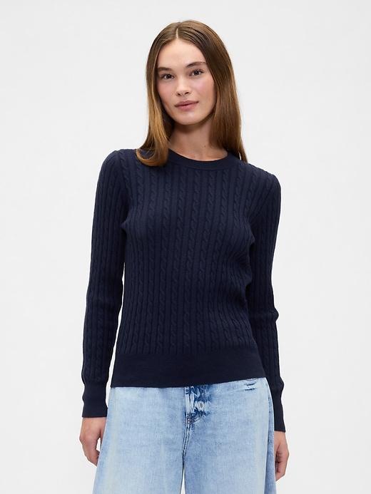 cashsoft cable-knit crewneck sweater