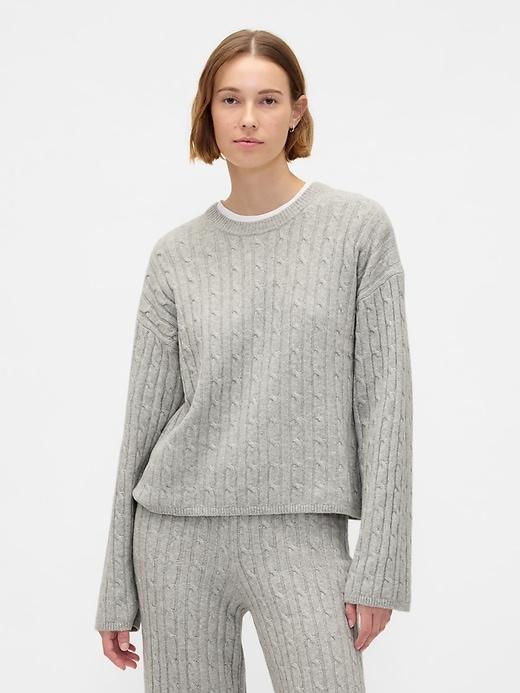 cashsoft cable-knit crewneck sweater