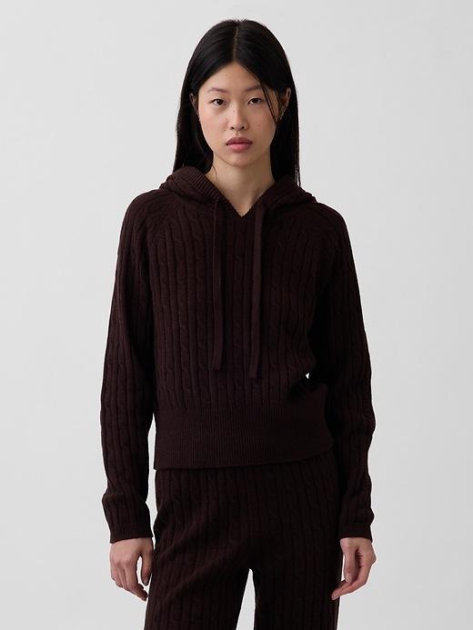 cashsoft relaxed cable-knit hoodie