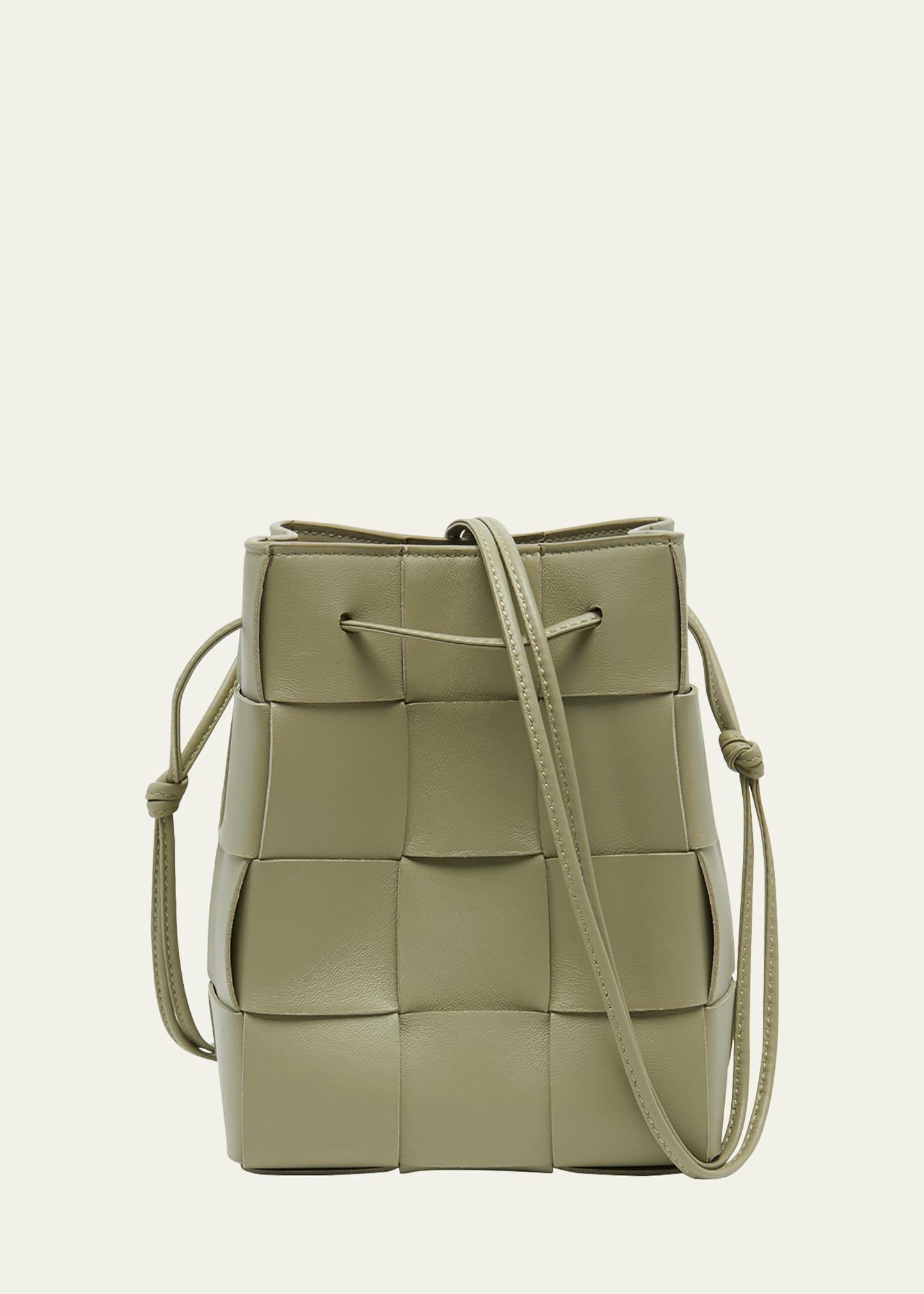 cassette intrecciato leather bucket bag