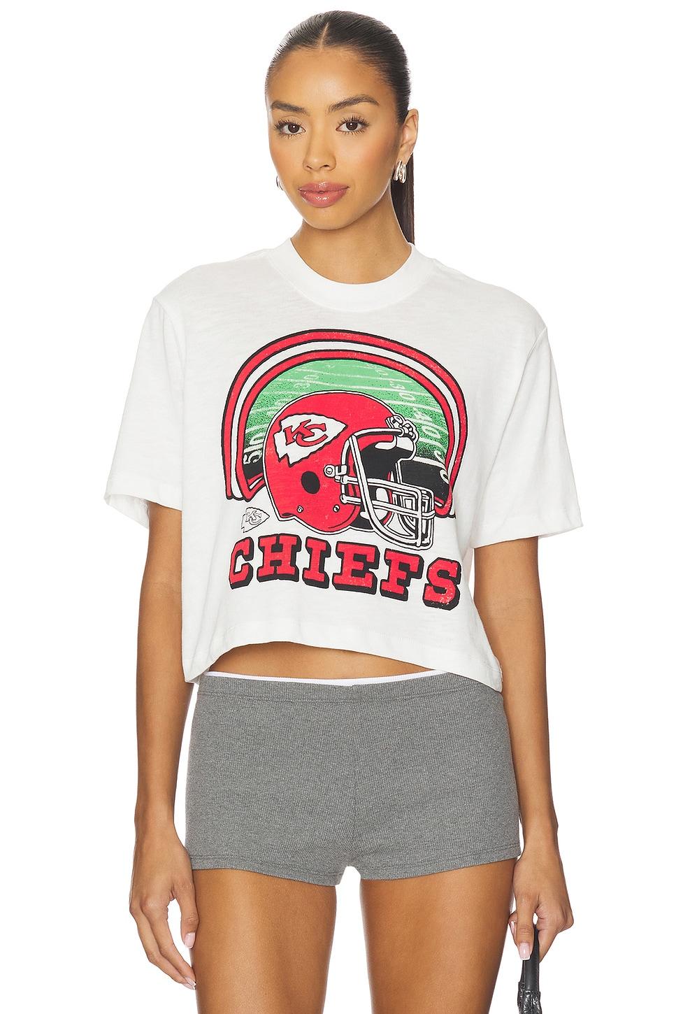 chiefs game time crop tee