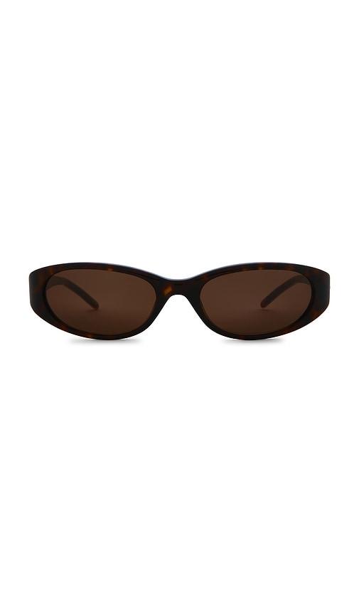 chimi dele sunglasses in chocolate.