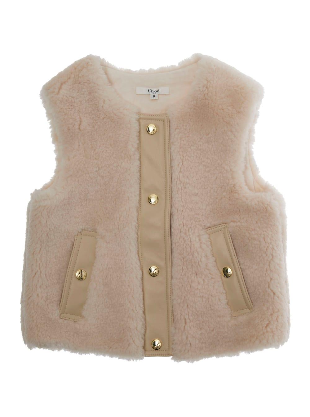 chloé beige sleeveless crewneck coat with front button closure in ecofur girl