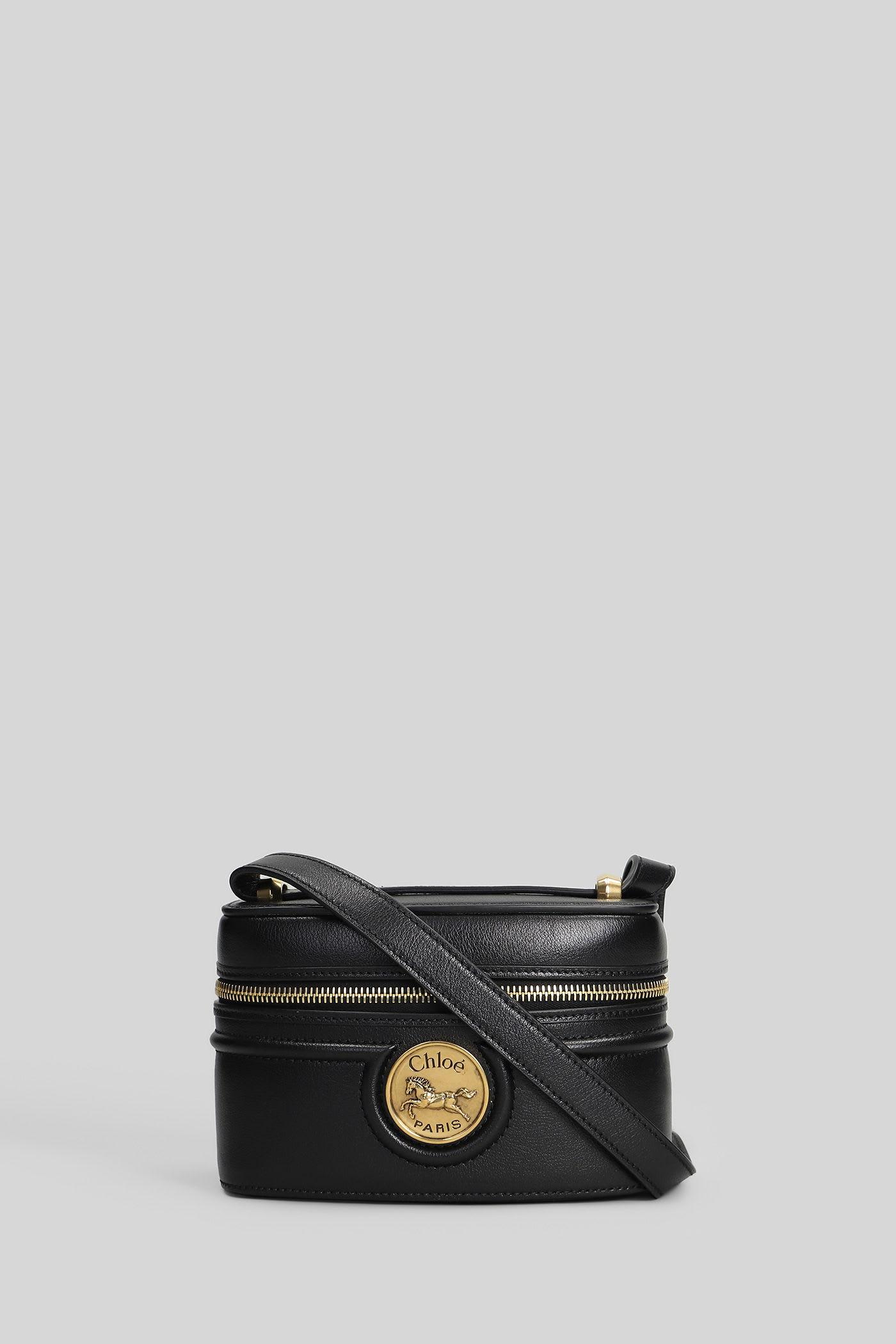 chloé horse medal shoulder bag in black leather