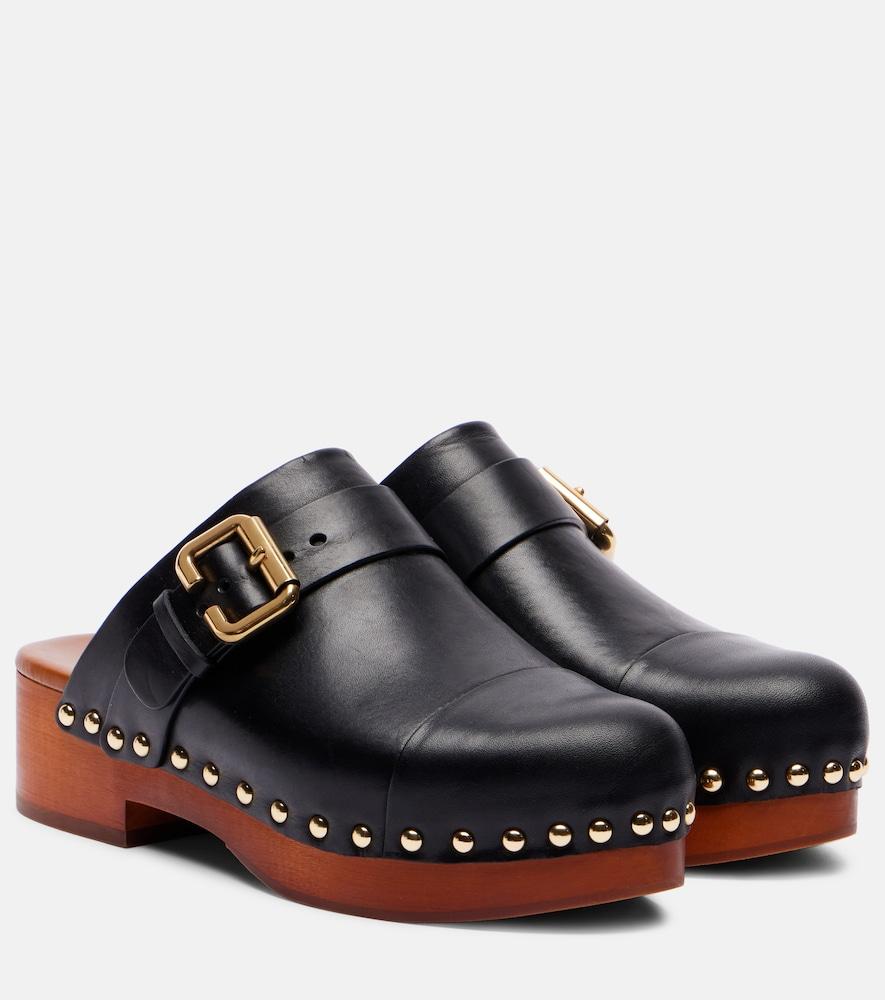 chloé jeannette embellished leather clogs