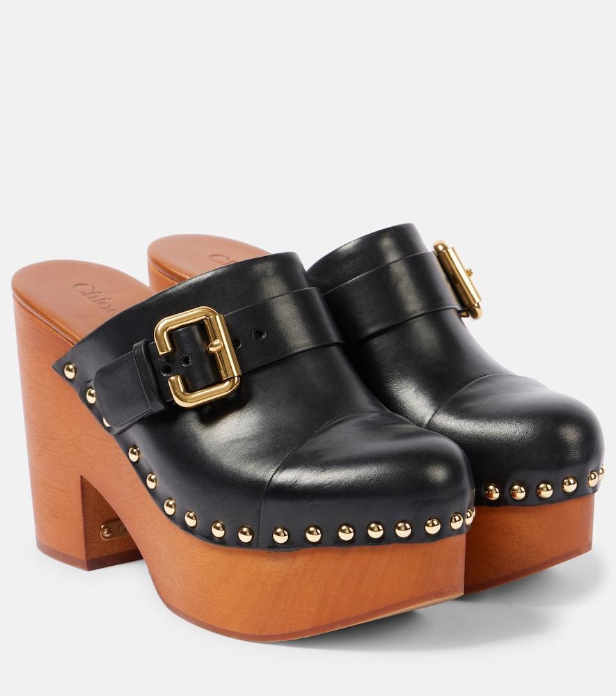 chloé jeannette studded leather clogs