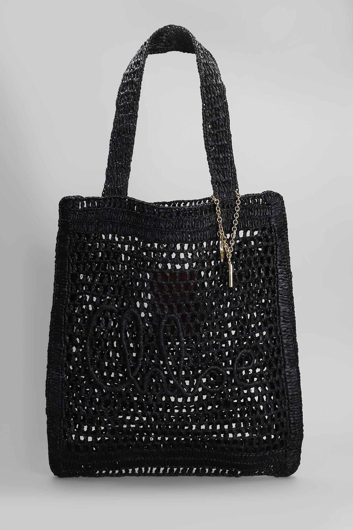 chloé summer banana tote in black raffia