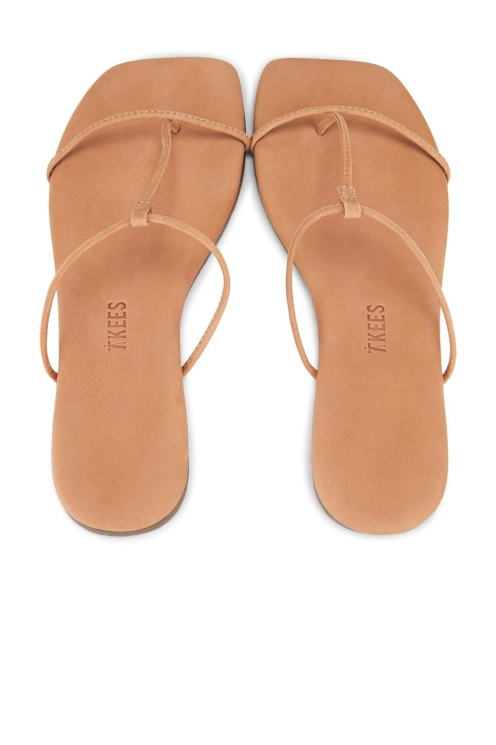 chloe sandal