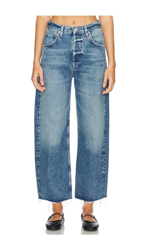 citizens of humanity ayla crop wide leg jeans in denim-medium.