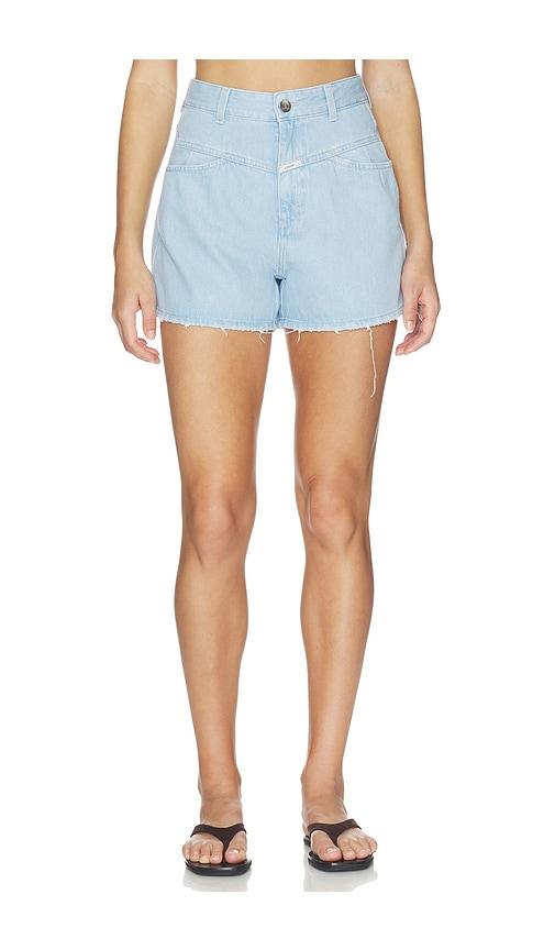 closed jocy-x shorts in blue.