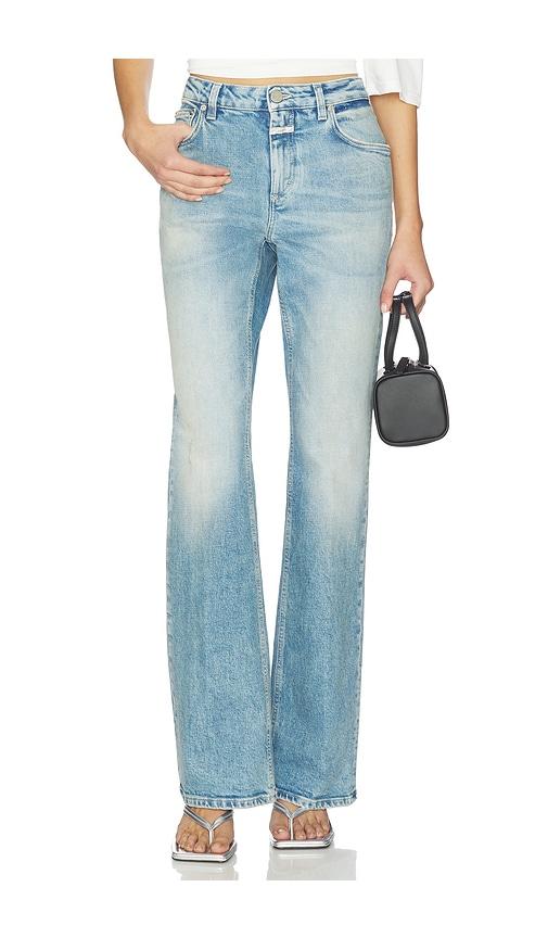 closed jovanna flared jeans in blue.