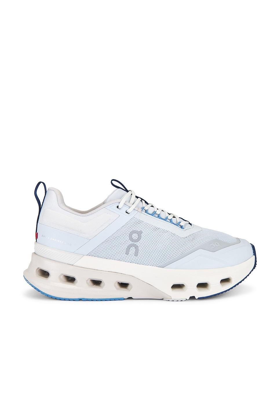 cloudnova x sneaker