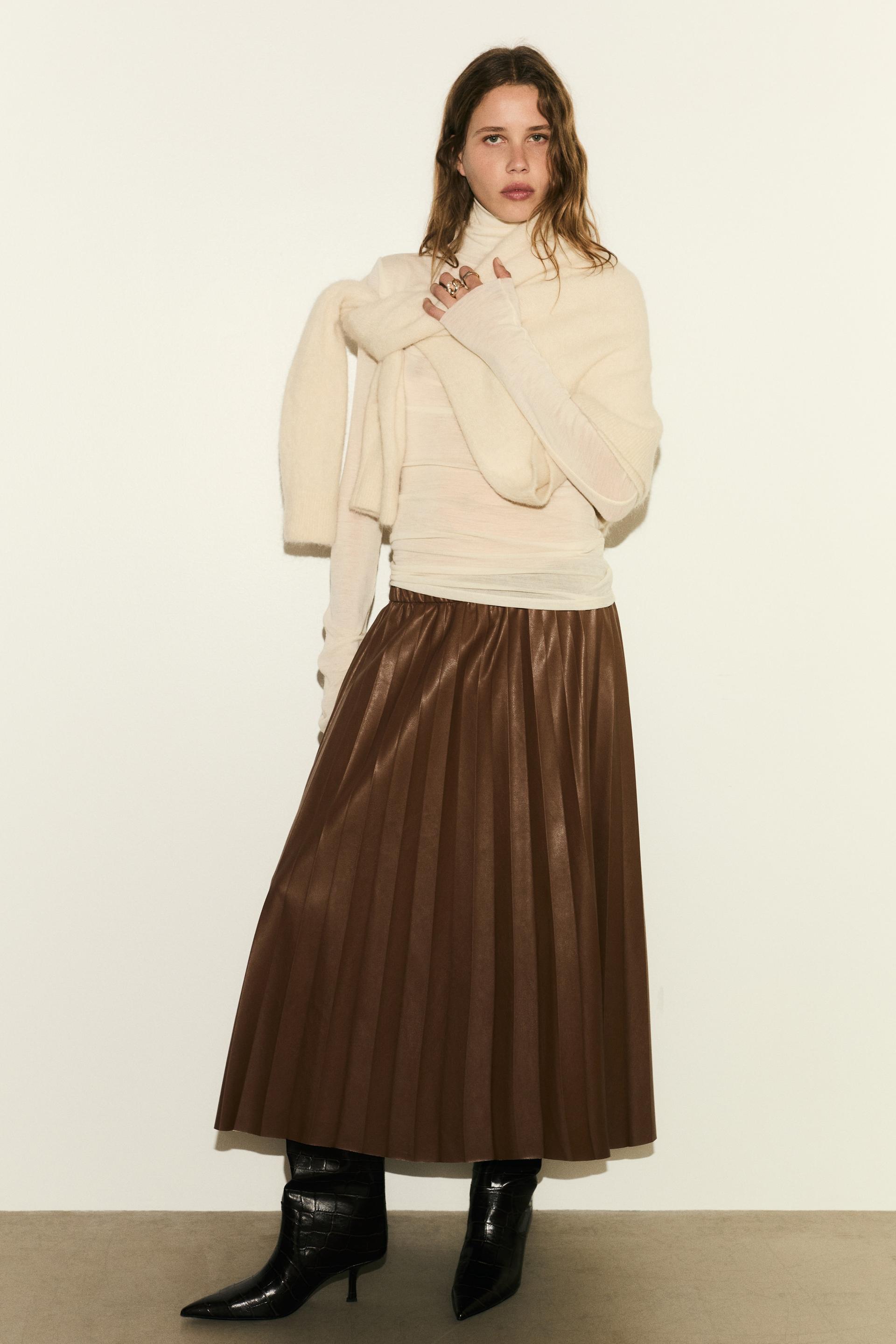 coated plissé skirt