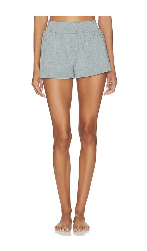 commando butter relaxed short in grey.