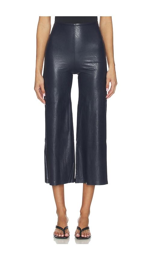 commando faux leather cropped pant in navy.