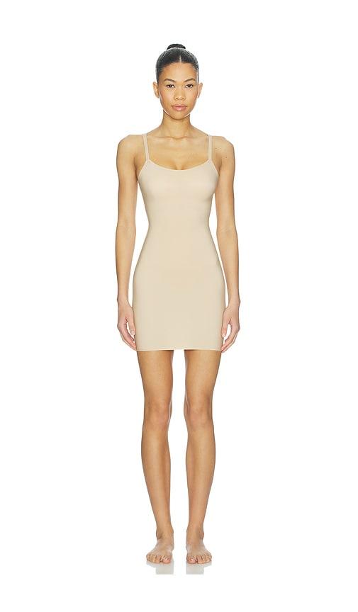 commando zone smoothing full slip in beige.