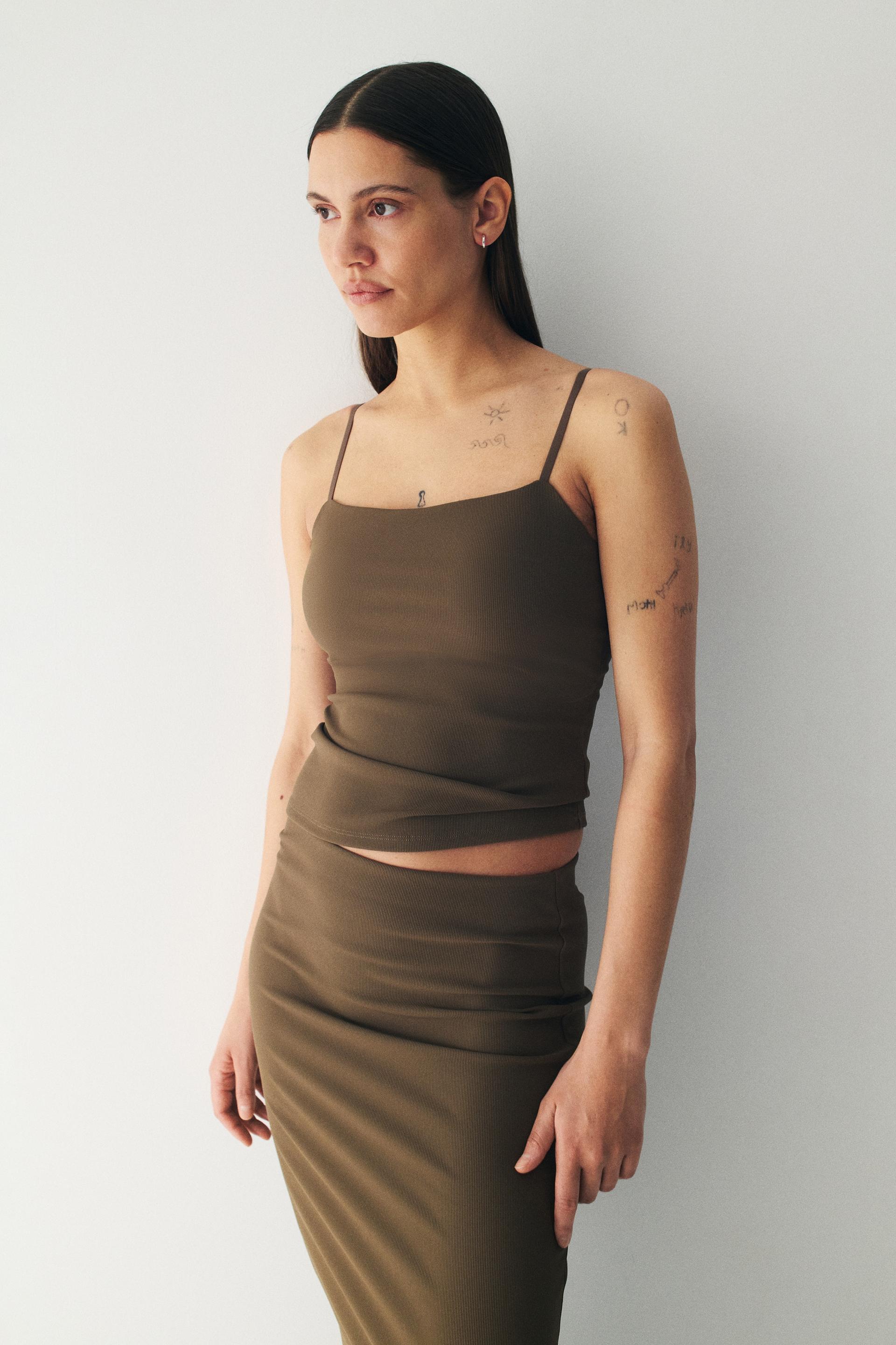 cooling four-way stretch slim-fit tank top