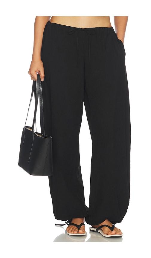 cotton citizen the santorini drawstring pant in black.