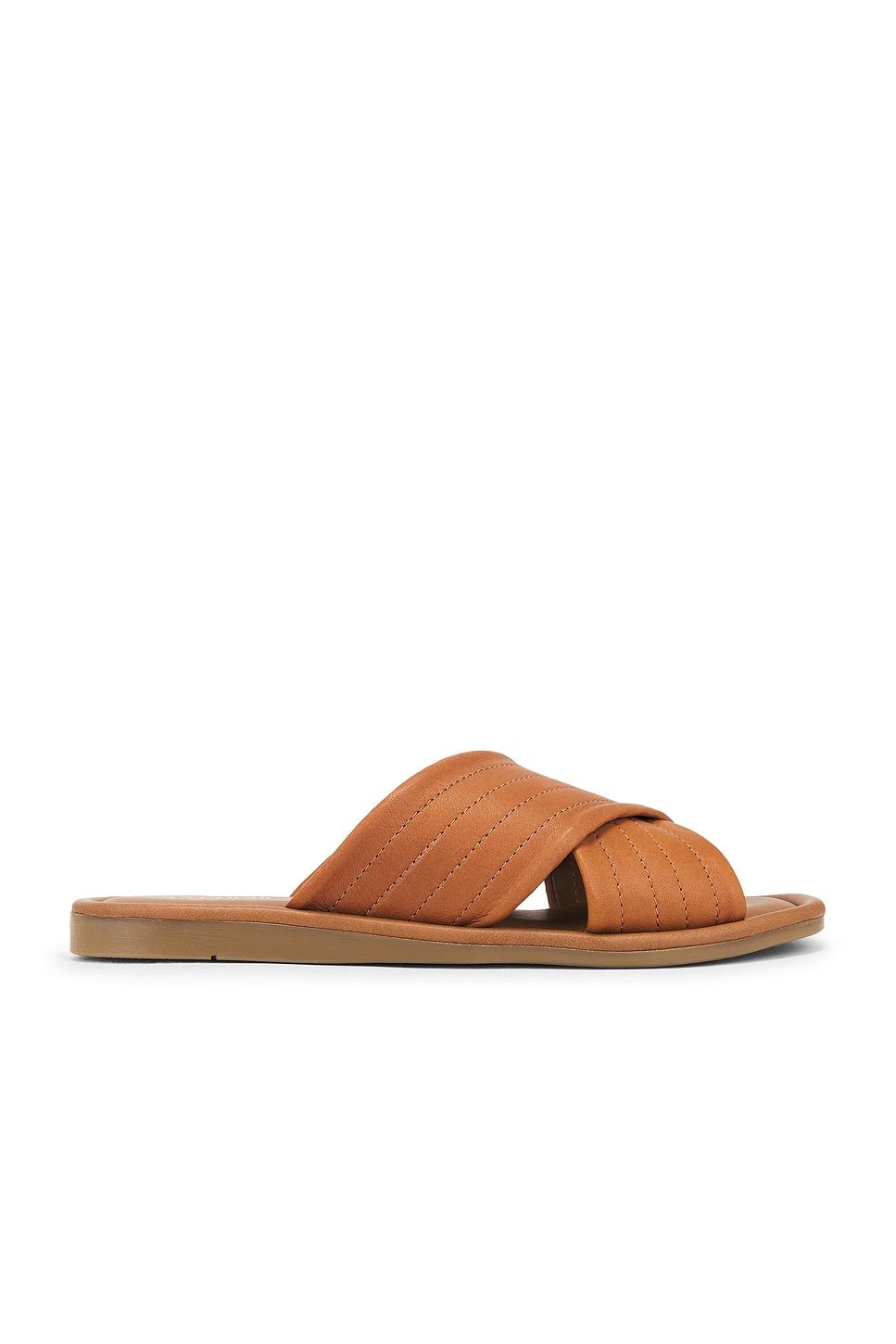 courage sandal