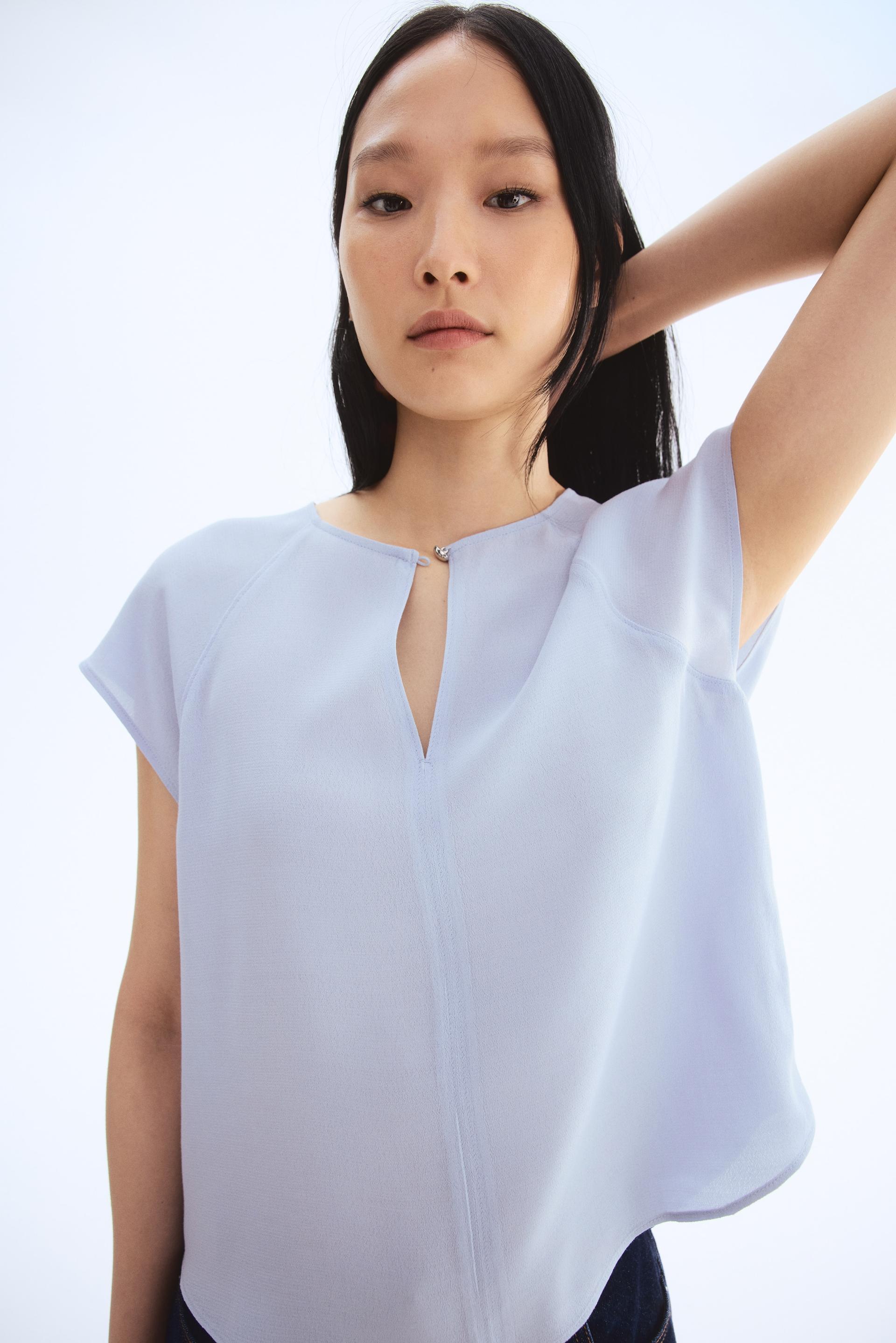 crêpe blouse