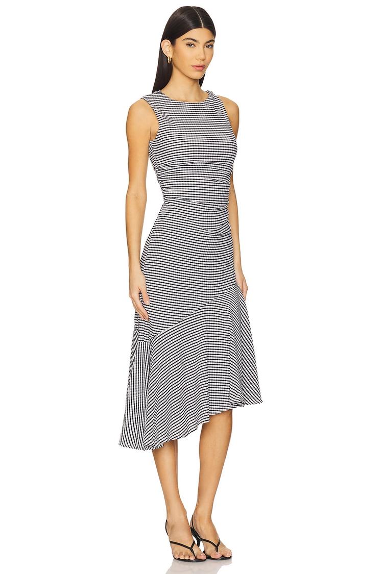 daija dress