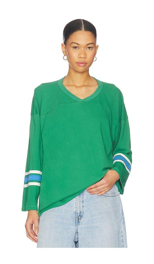 daydreamer solid hockey jersey tee in green.