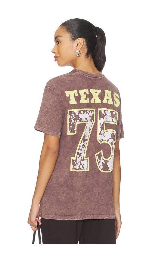 daydreamer willie nelson red headed stranger weekend tee in brown.