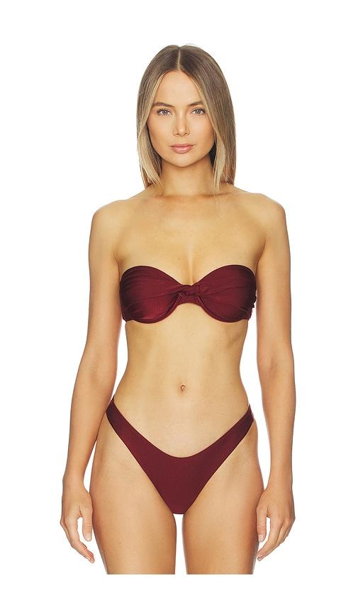 de rococo poppy top in burgundy.