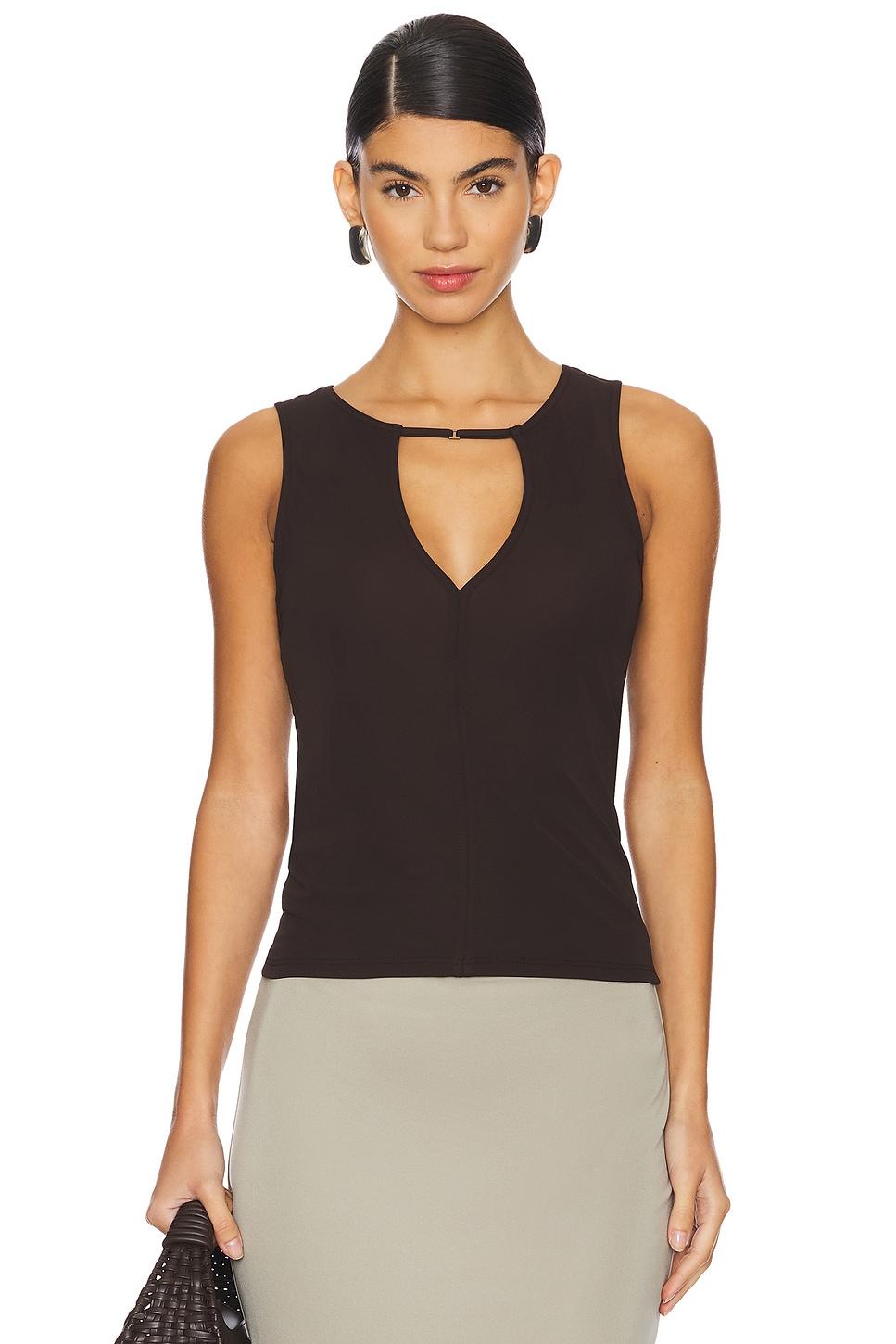 deep v tank