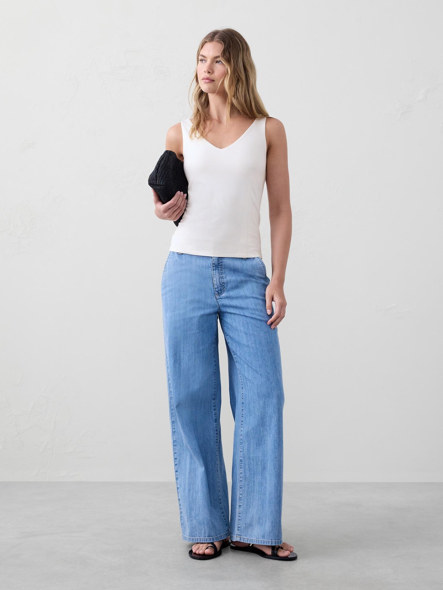 deep-vee top