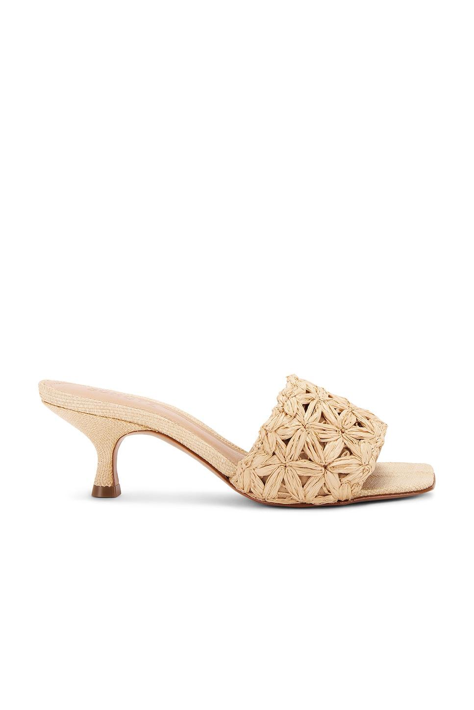 dethalia straw sandal in perla