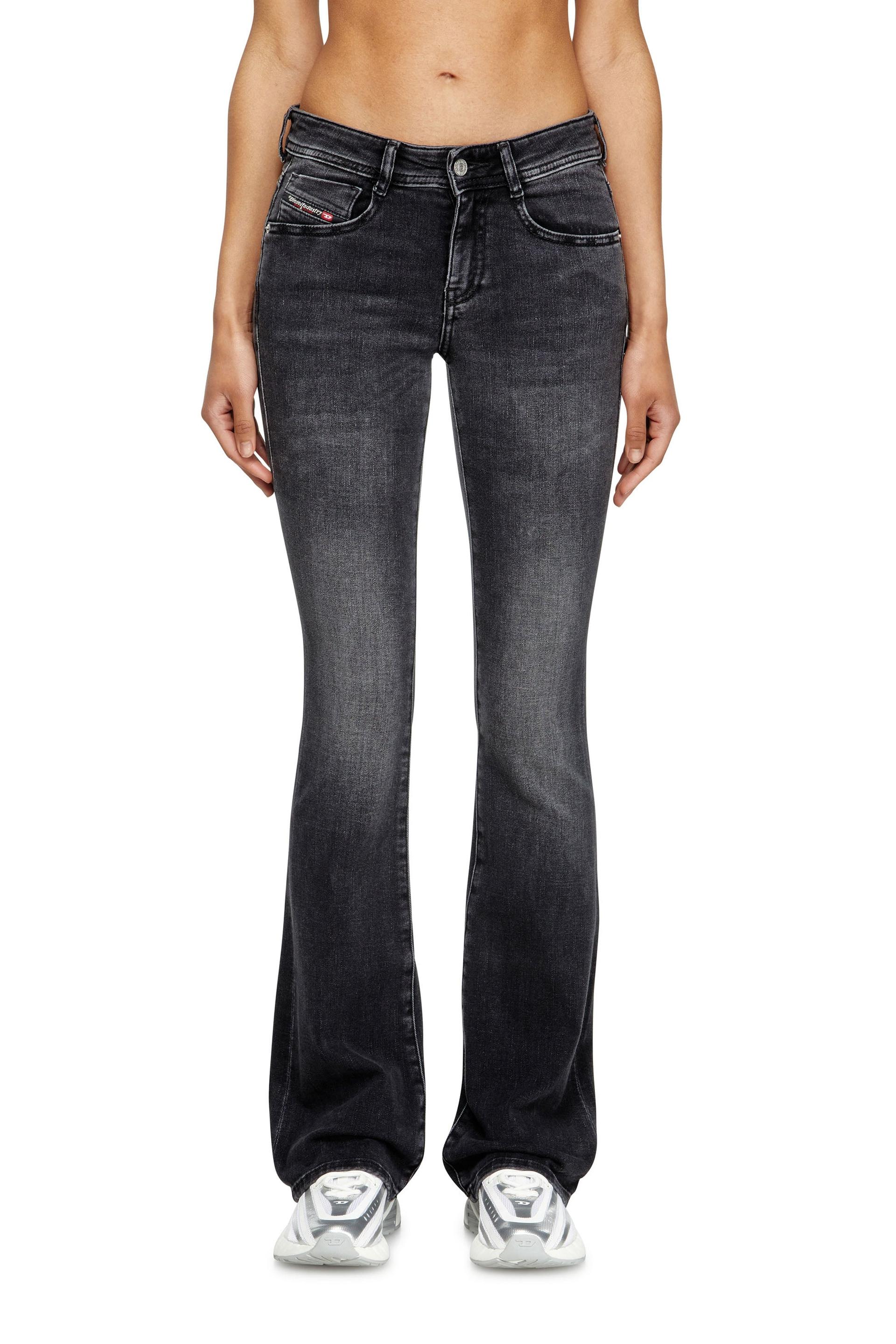 diesel - bootcut jeans low waist 1969 d-ebbey - jeans - woman - black
