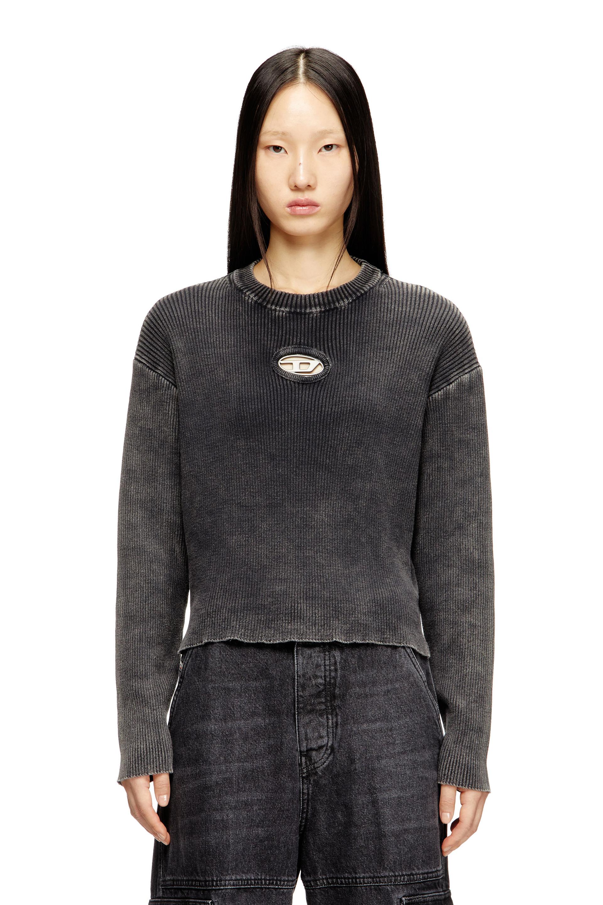 diesel - cut-out ribbed jumper with oval d plaque - knitwear - woman - grey