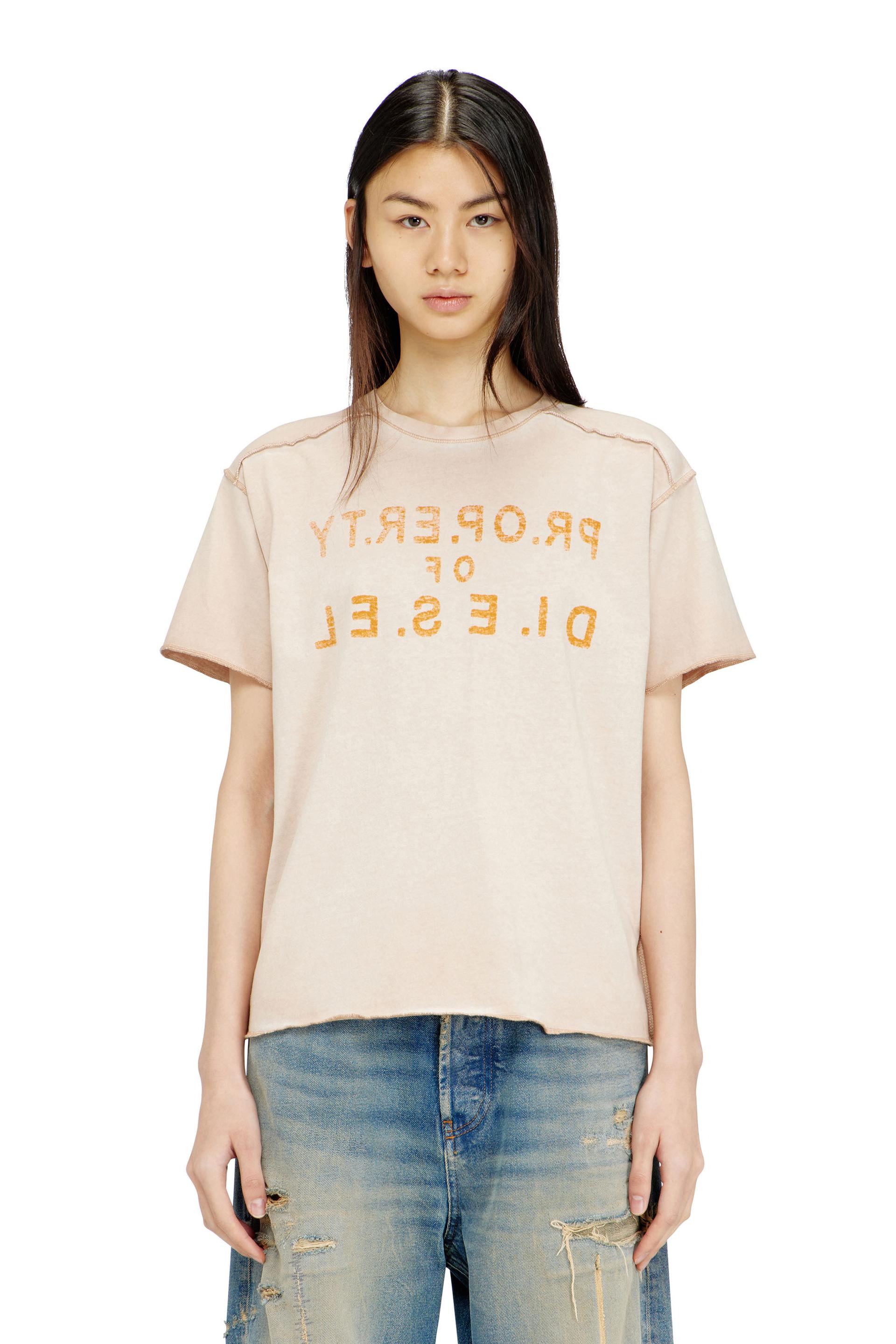 diesel - regular cotton t-shirt with d appliqué - t-shirts - woman - beige
