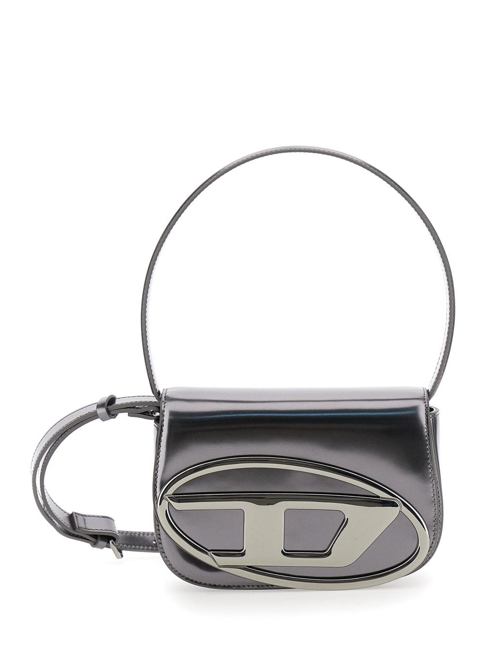 diesel 1dr silver-tone shoulder bag with oval d patch in lamintaed leather woman