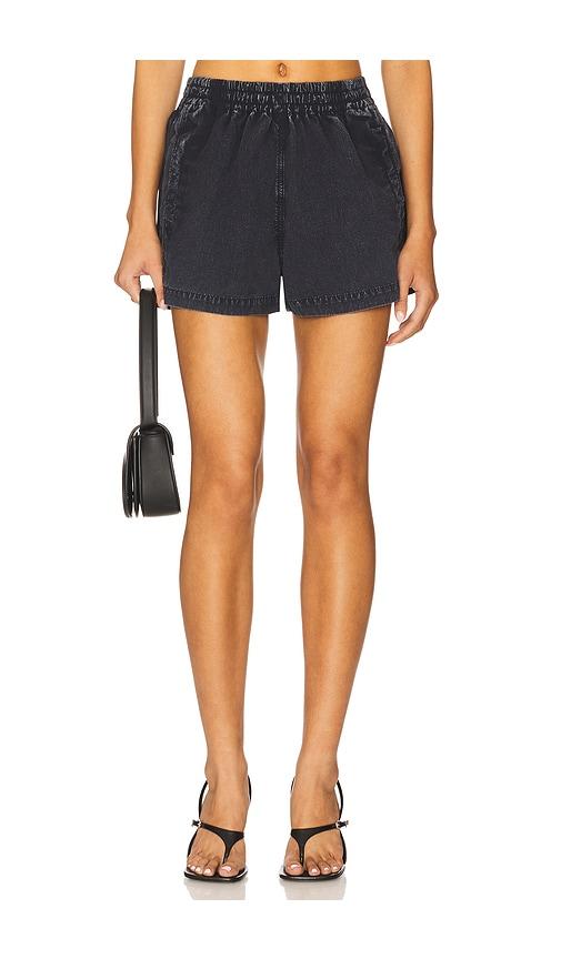 diesel ound short in grey.