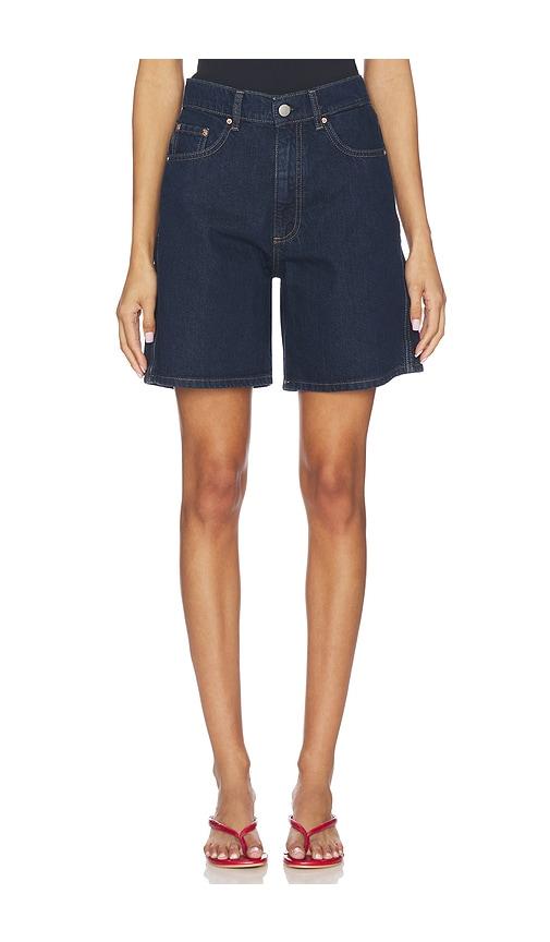 dl1961 taylor high rise denim shorts in blue.