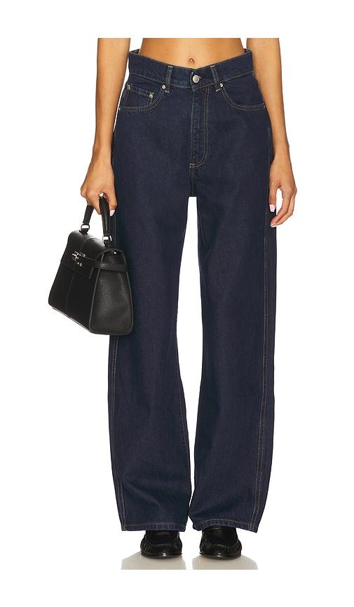 dl1961 taylor ultra high relaxed rise barrel jeans in blue.