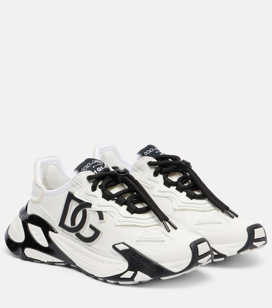 dolce & gabbana day faster dg suede