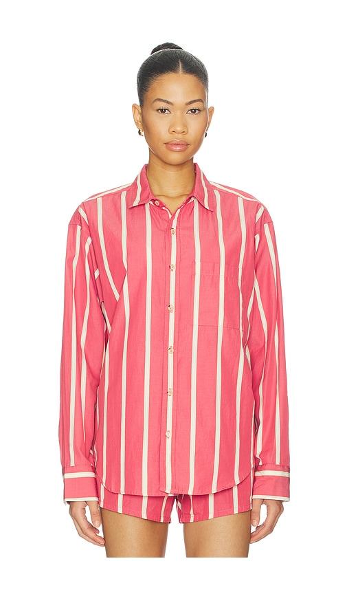 donni. the pop shirt in coral.