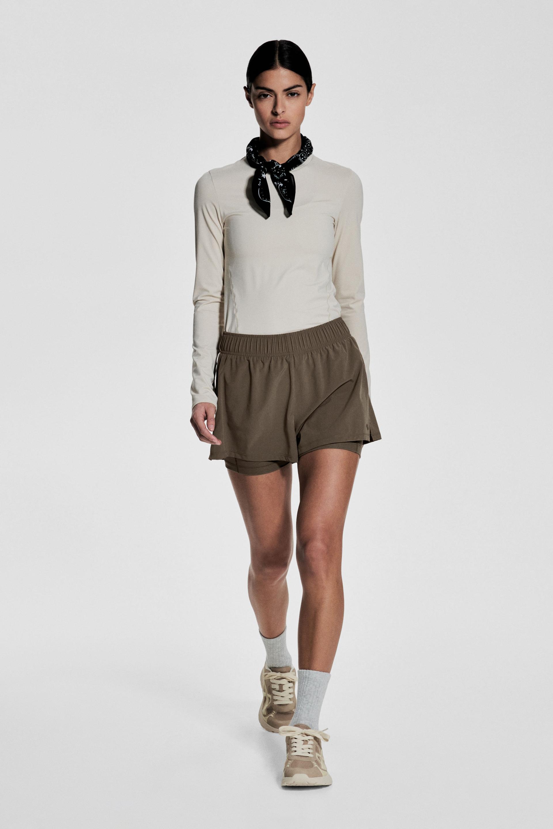 double-layered running shorts with drymove™