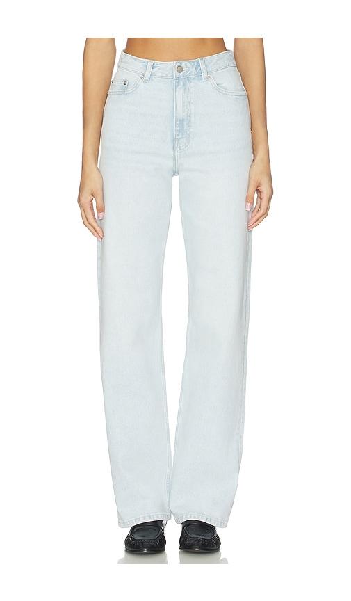 dr. denim echo straight leg in blue.