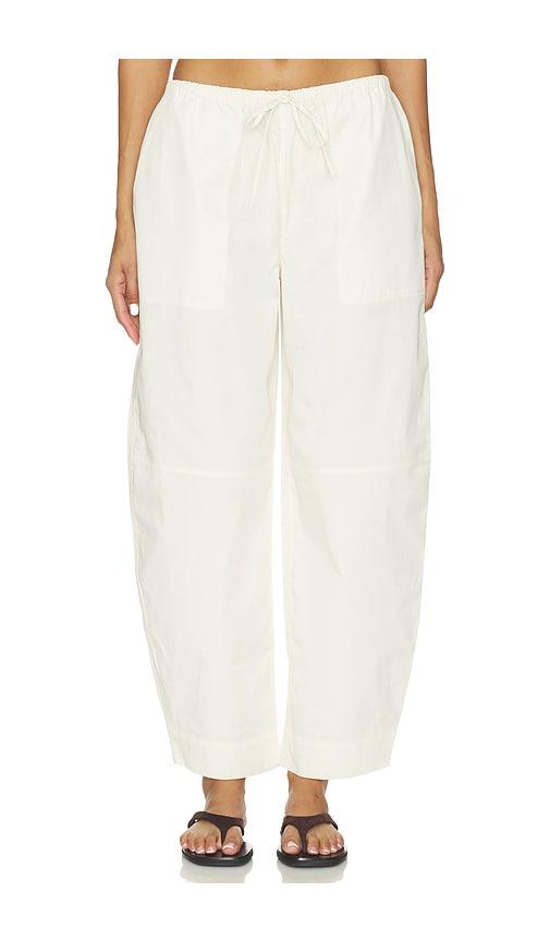 eaves lana cropped barrel leg pant in ivory.